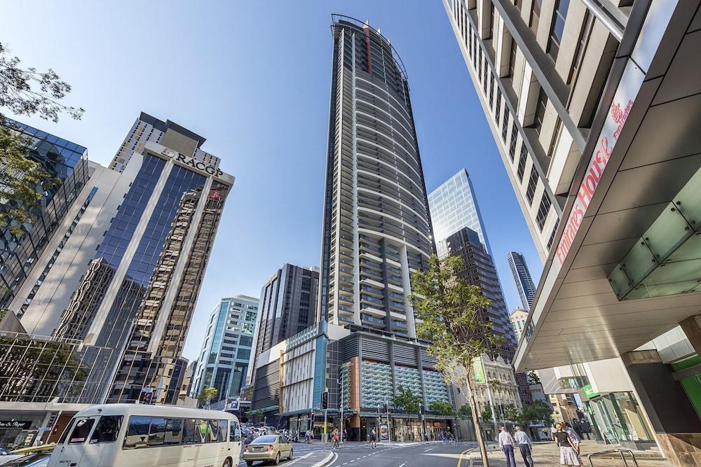 Oaks Brisbane Aurora Suites 外观 照片