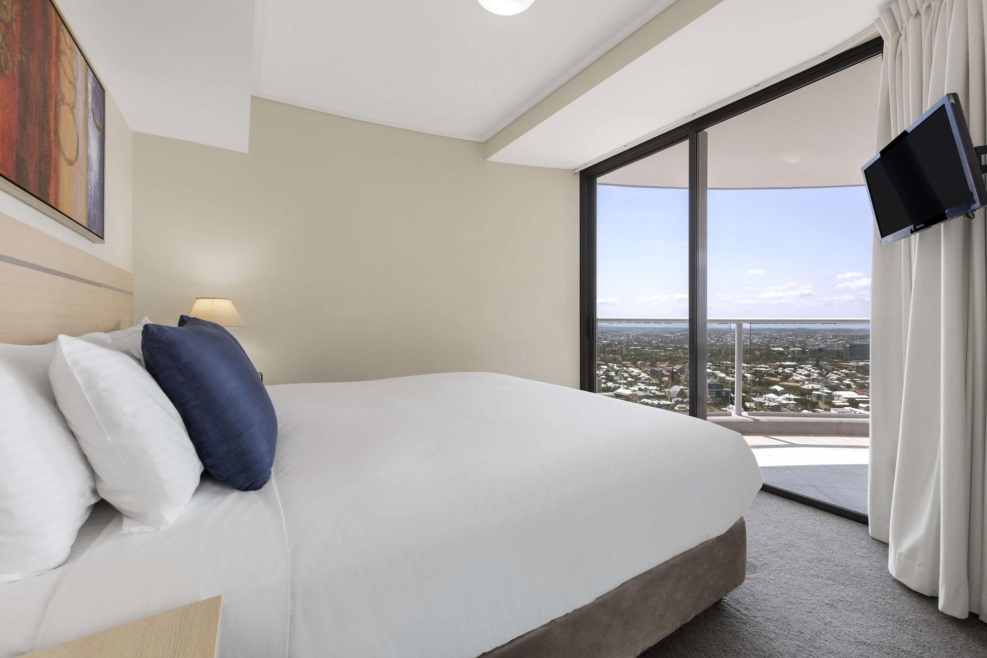 Oaks Brisbane Aurora Suites 外观 照片