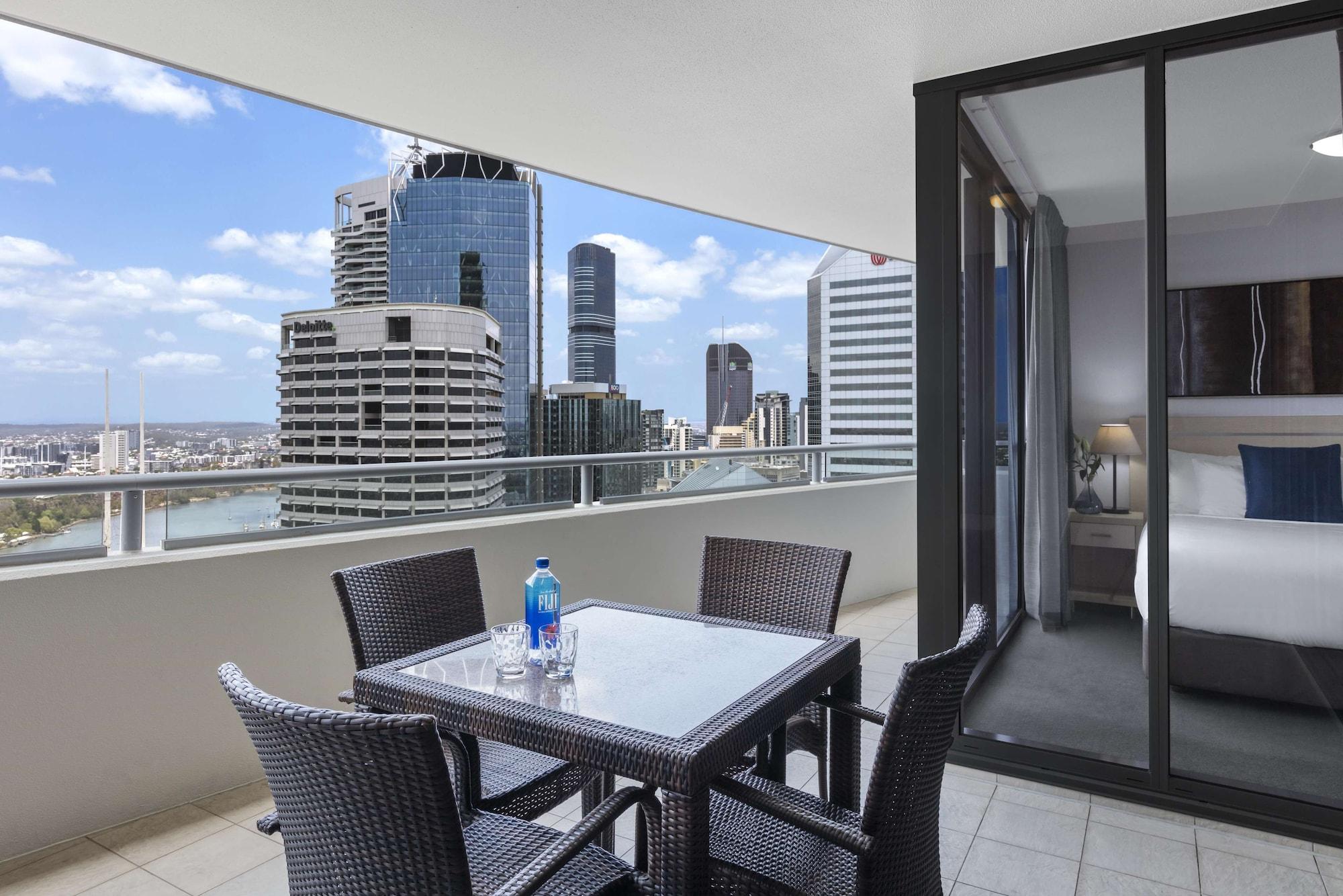 Oaks Brisbane Aurora Suites 外观 照片