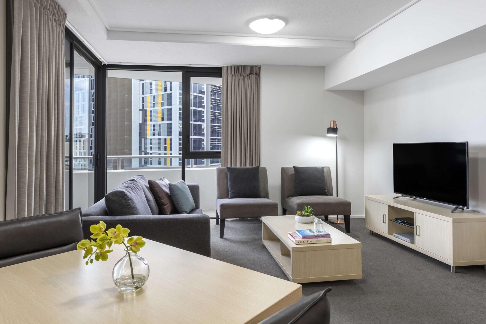 Oaks Brisbane Aurora Suites 外观 照片