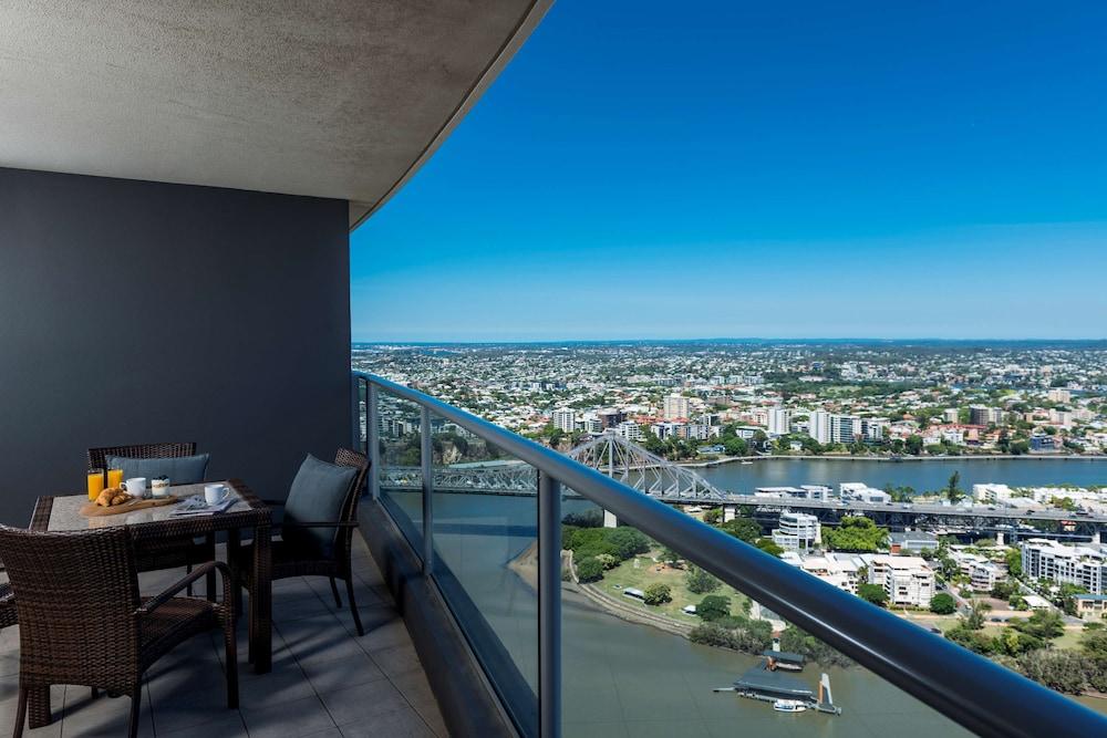 Oaks Brisbane Aurora Suites 外观 照片