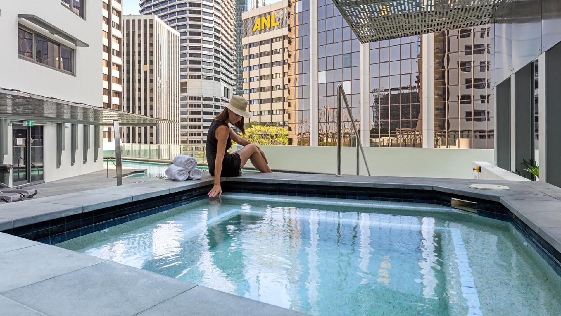 Oaks Brisbane Aurora Suites 外观 照片