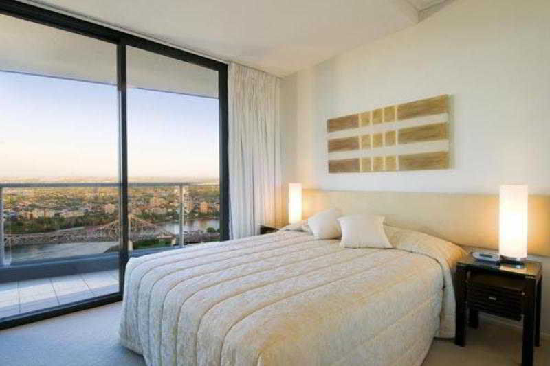 Oaks Brisbane Aurora Suites 外观 照片