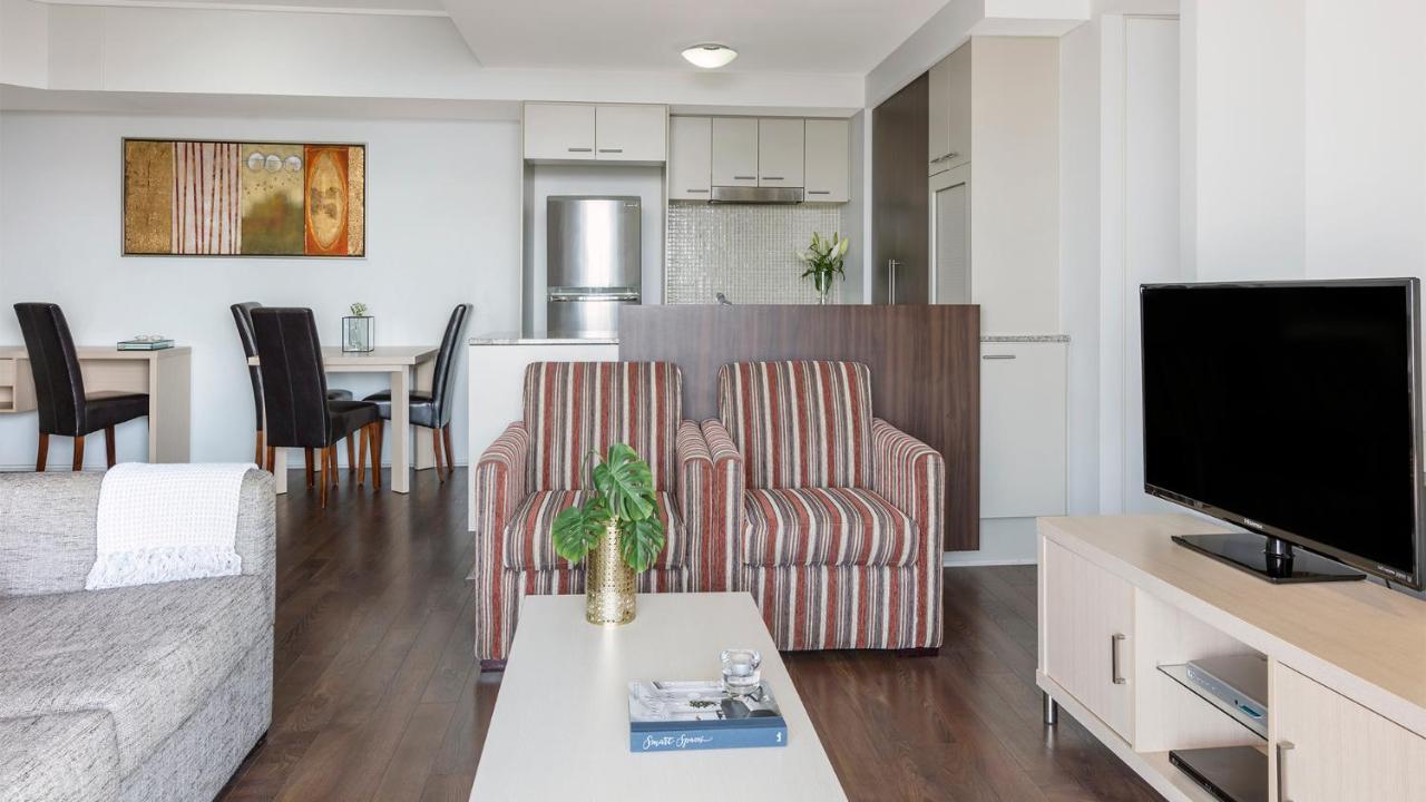 Oaks Brisbane Aurora Suites 外观 照片